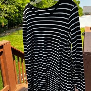 Long Sleeve Black And White Stripe Dress